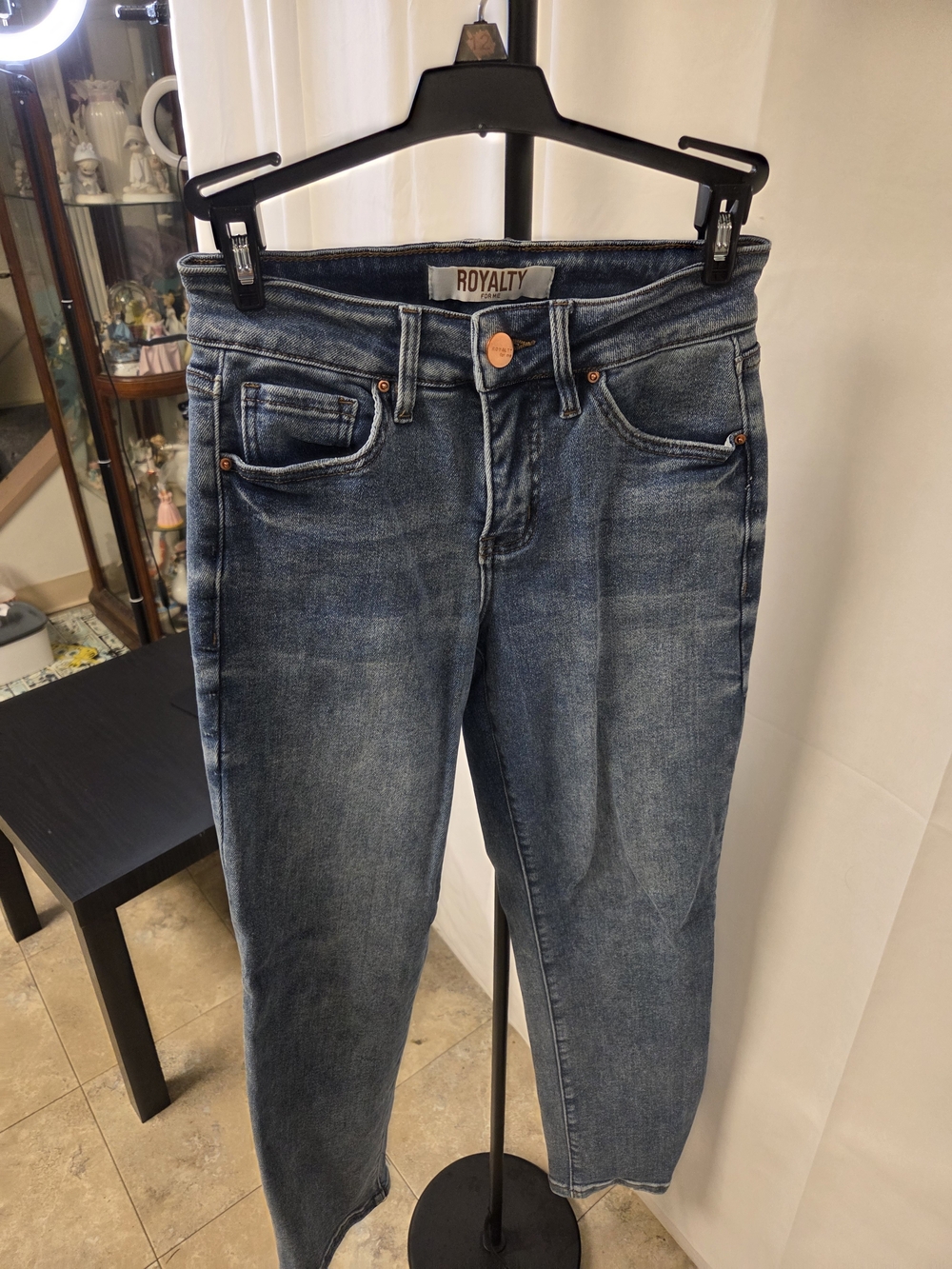 Royalty For Me Women's Medium Wash Cropped Jeans